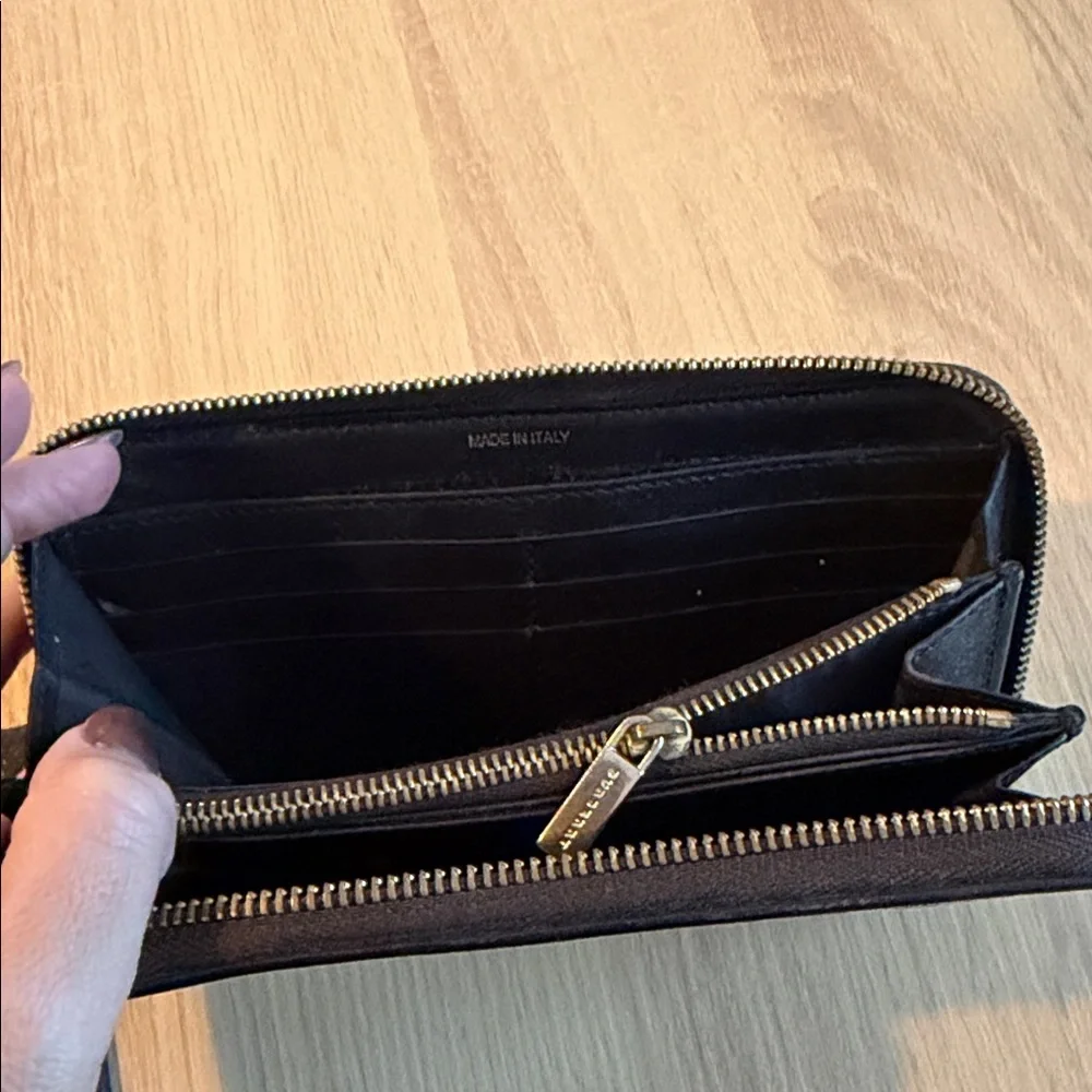 Burberry Novacheck Zip Wallet - Picture 8 of 10